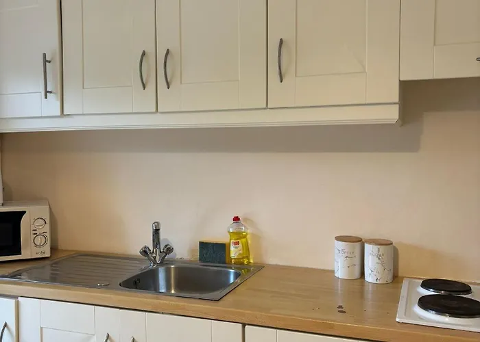 Four Bedroom 公寓 阿斯隆